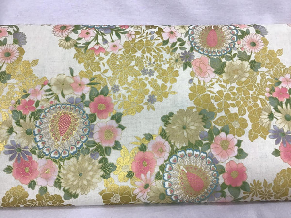 Quilt Gate Cream Gold Floral Peacock 105783