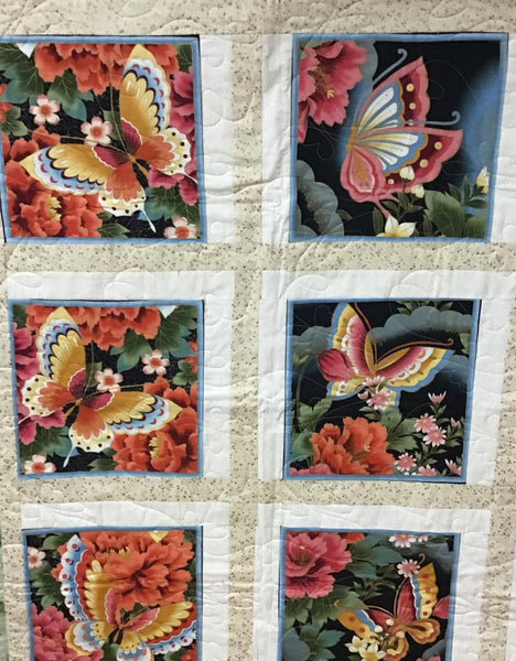 Gift 14 Butterflies Finished Quilt 30x42 105831