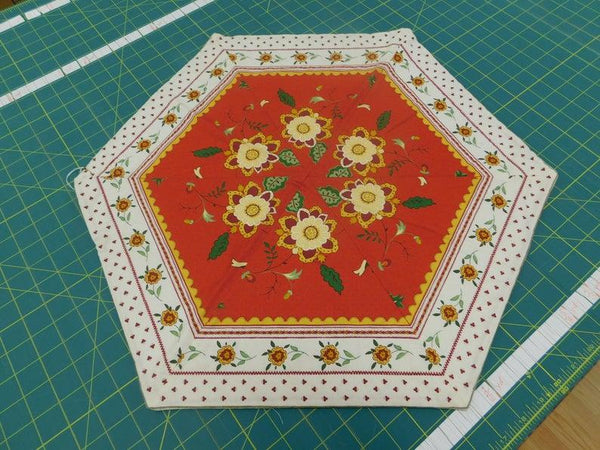 Gift 24 Red Floral Hexagon Table Runner 22" Diam. 105844