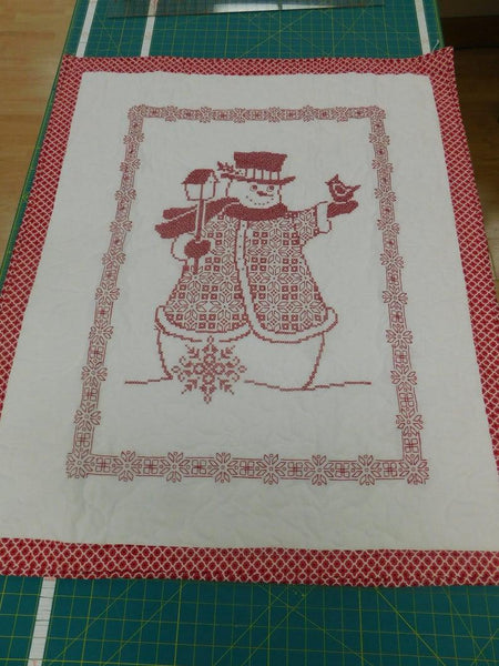 Gift 72 Red Snowman Blanket or Wall Hanging 36x42 105893